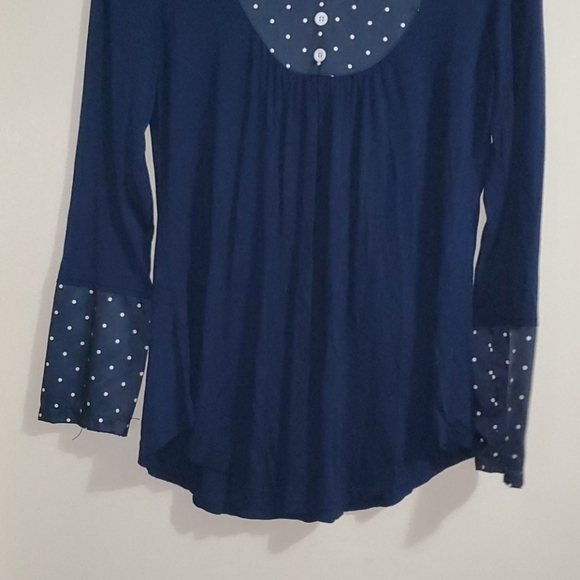 Cute Blue Longsleve Top with buttons. #3 - Picture 4 of 6